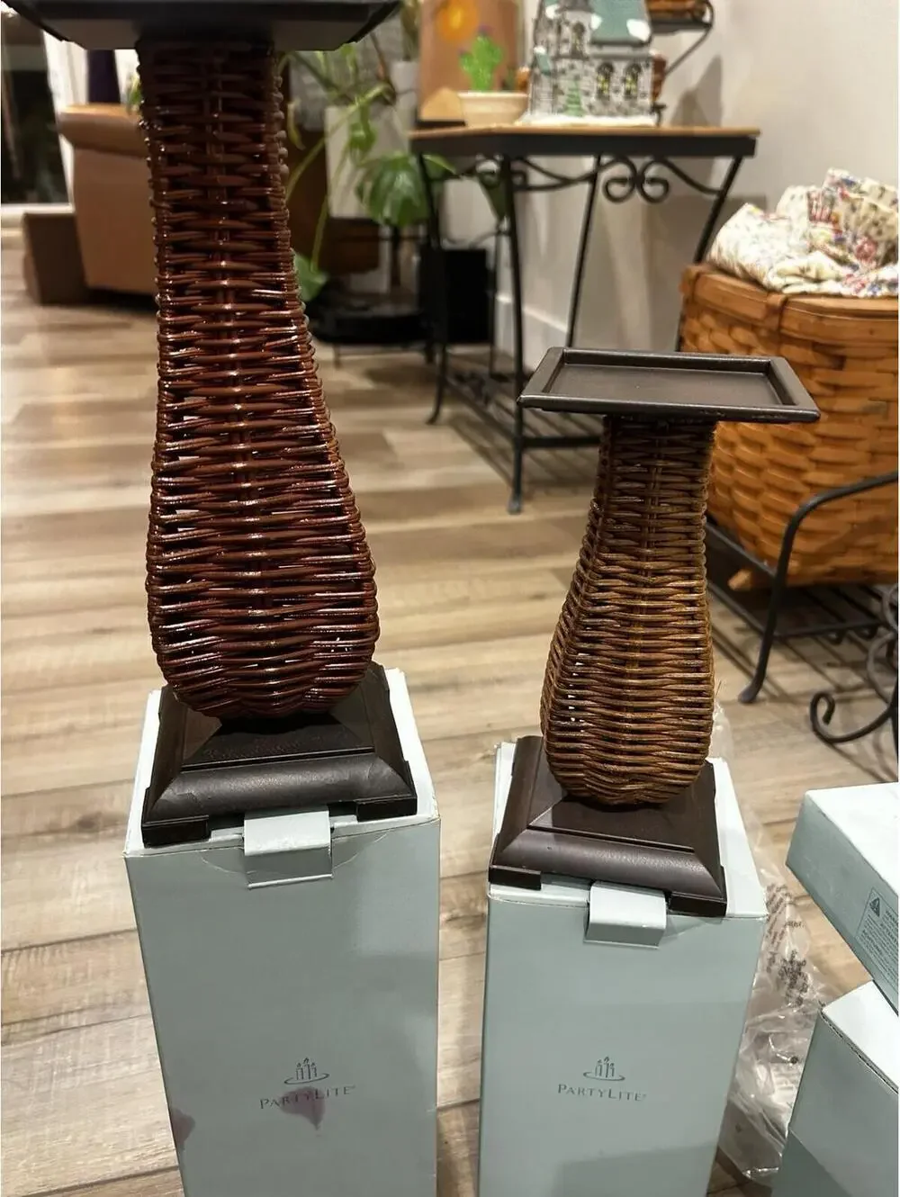 VINTAGE PartyLite ISLAND ESCAPE Metal Rattan Wicker Brown Candle Holders NEW